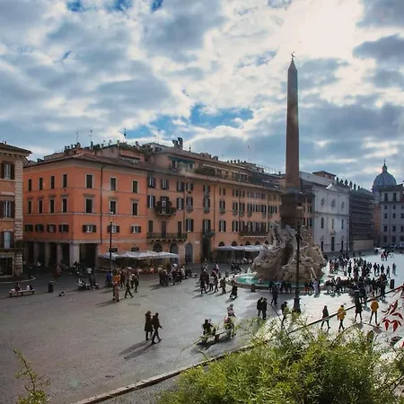 Piazza Navona Balcony Caden