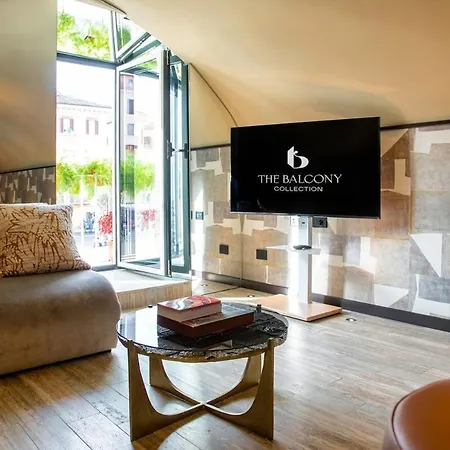 Piazza Navona Balcony Caden Apartman