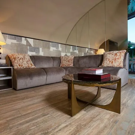 Piazza Navona Balcony Caden Apartman